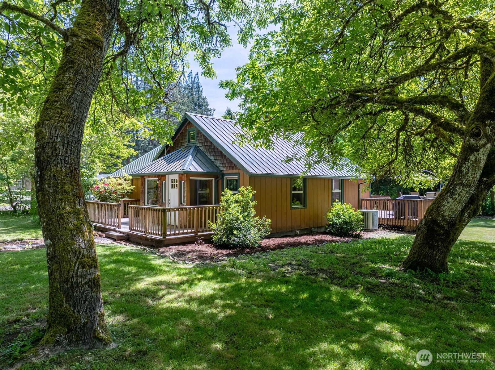 1364 Silverbrook Rd Randle WA 98377