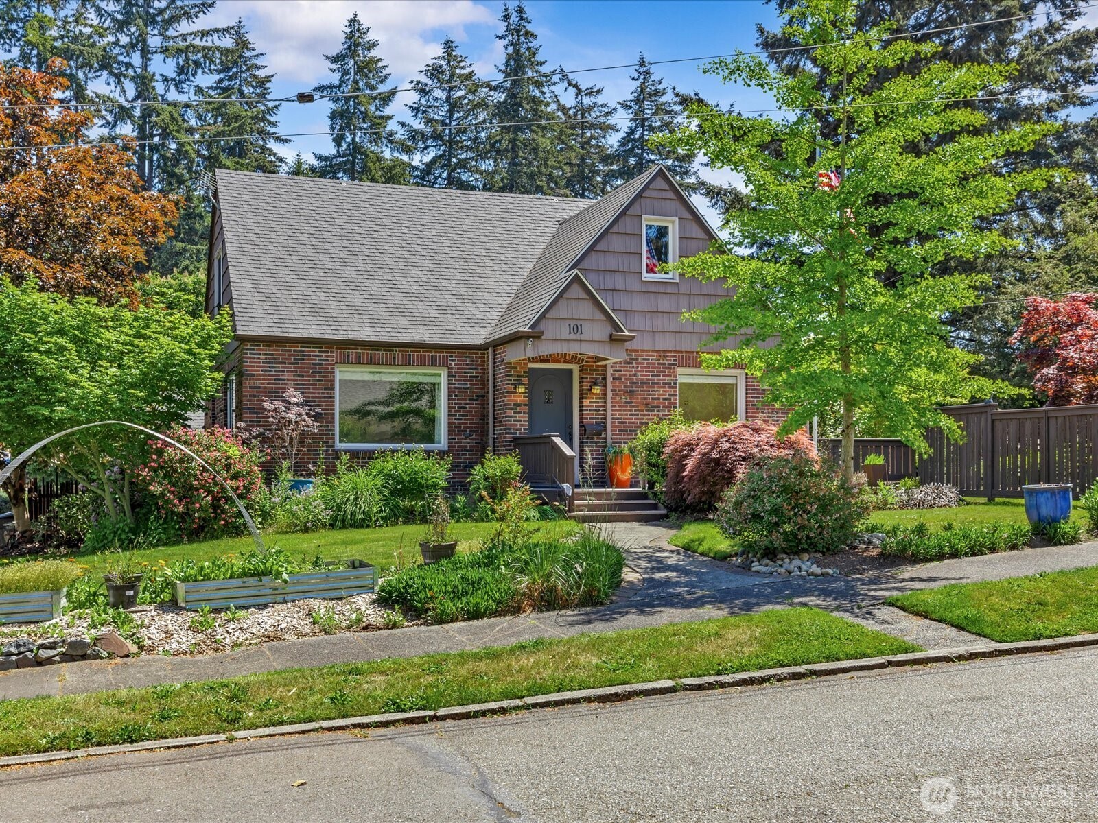 101 Eldorado Ave Fircrest WA 98466