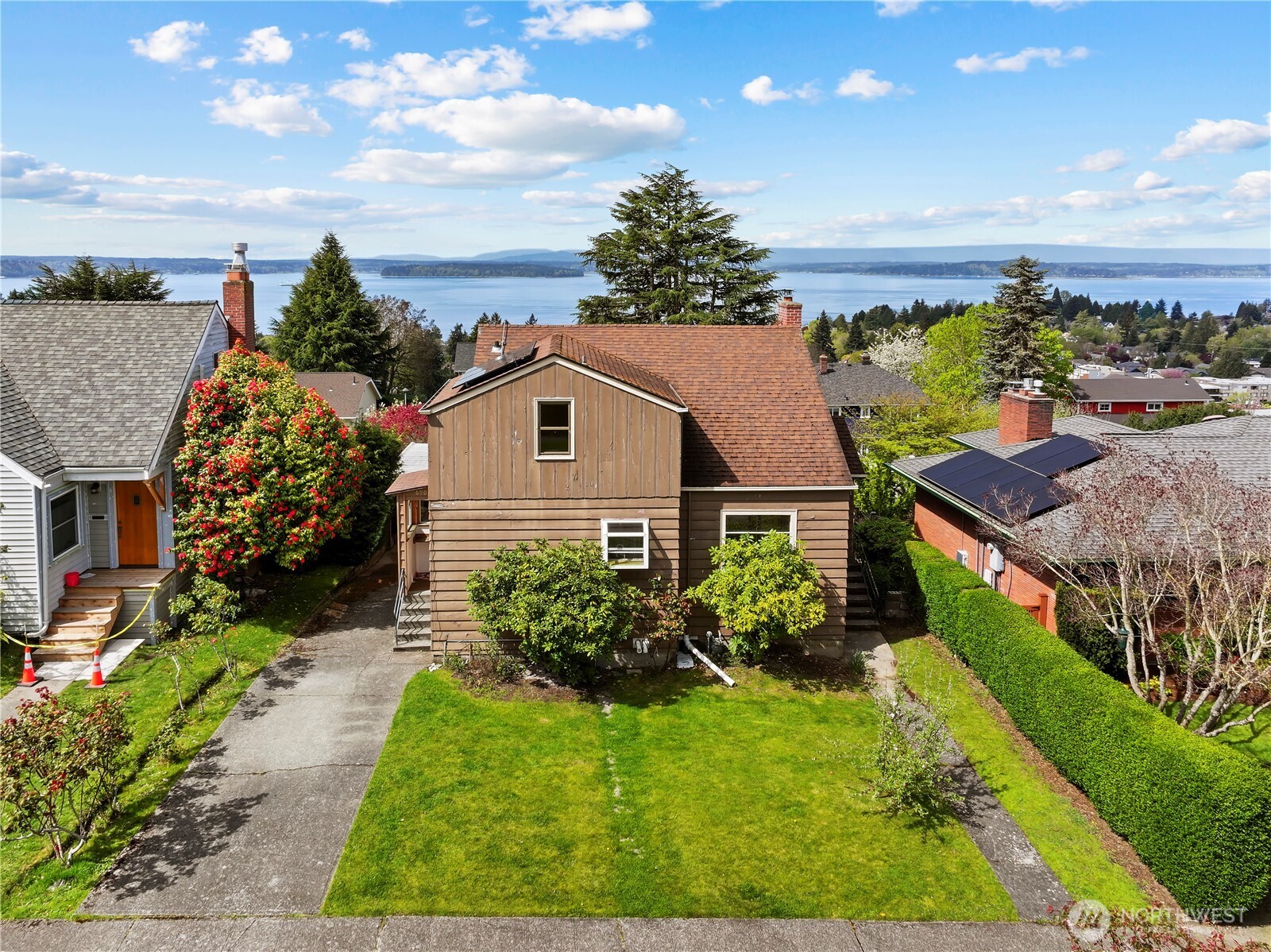 6901 40th Ave SW Seattle WA 98136