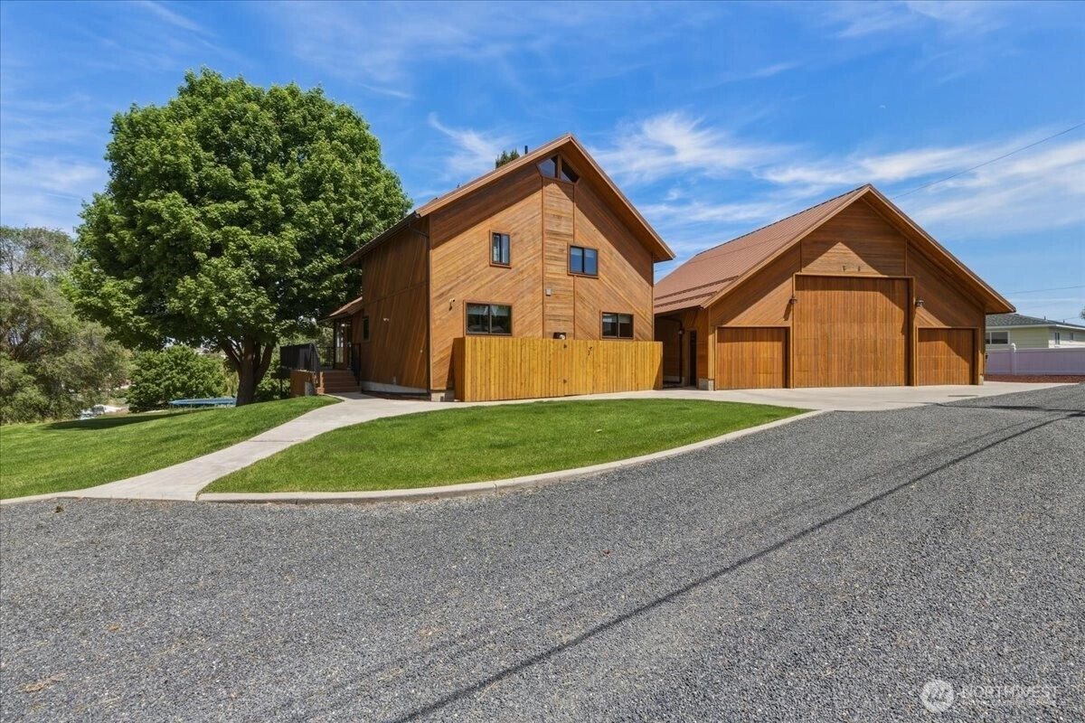 301 SW West St Wilbur WA 99185