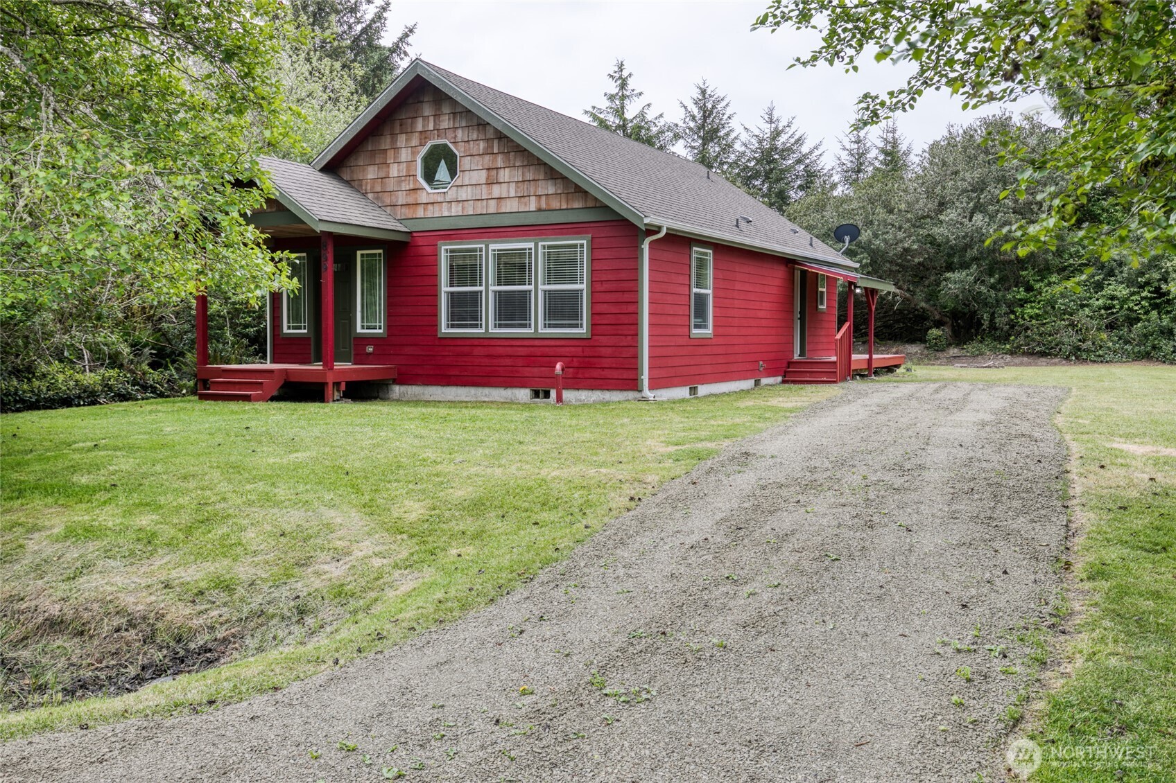 899 Wawona Ave SW Ocean Shores WA 98569