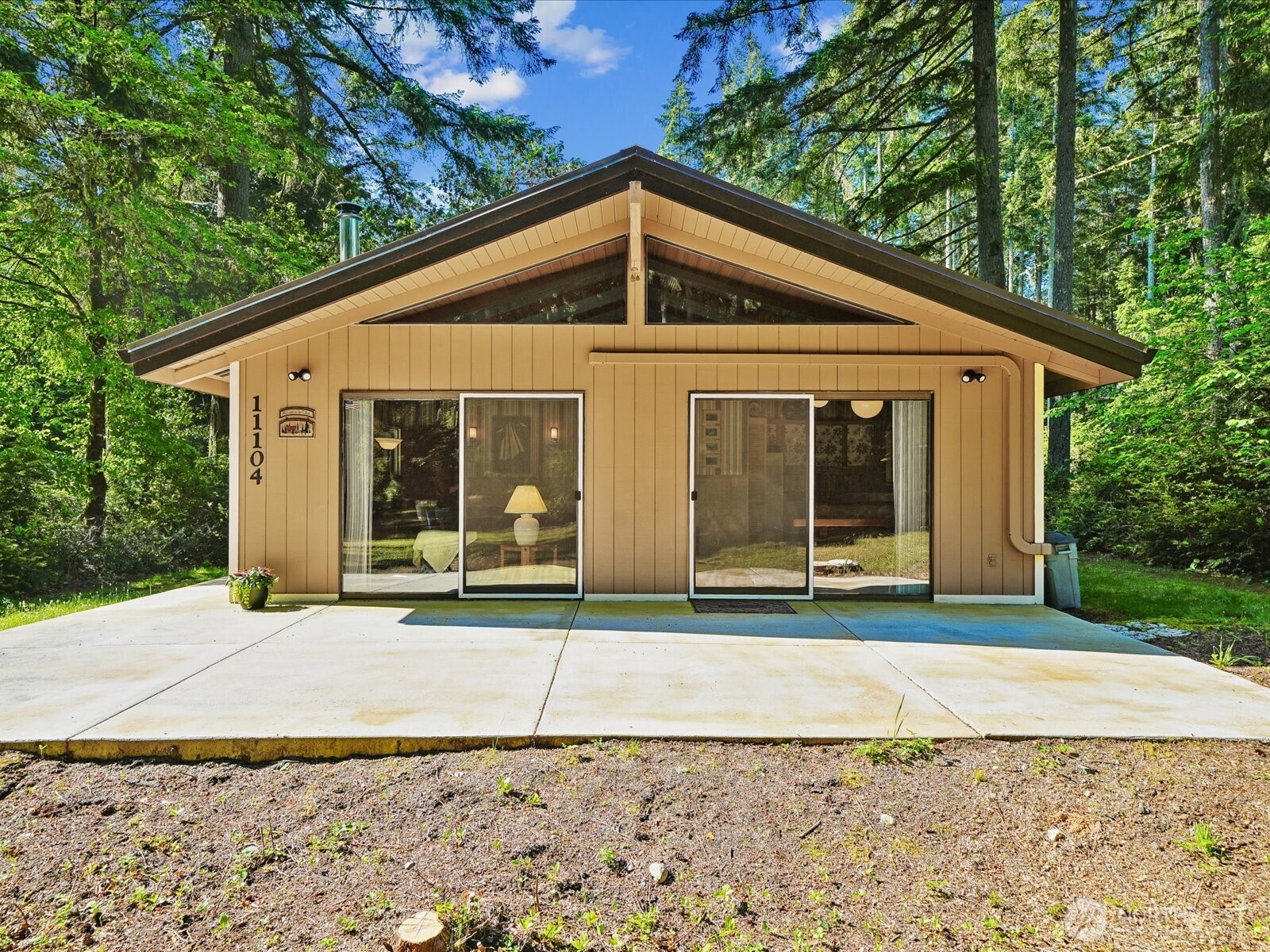 11104 Leschi Cir Unit  Anderson Island WA 98303