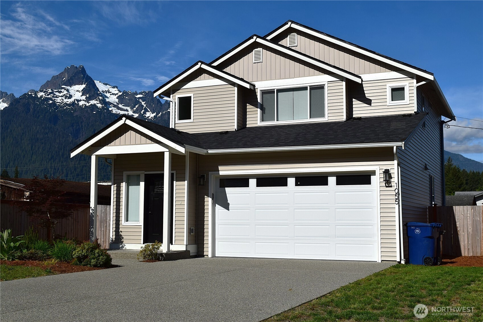 1055 Montague Ave Darrington WA 98241