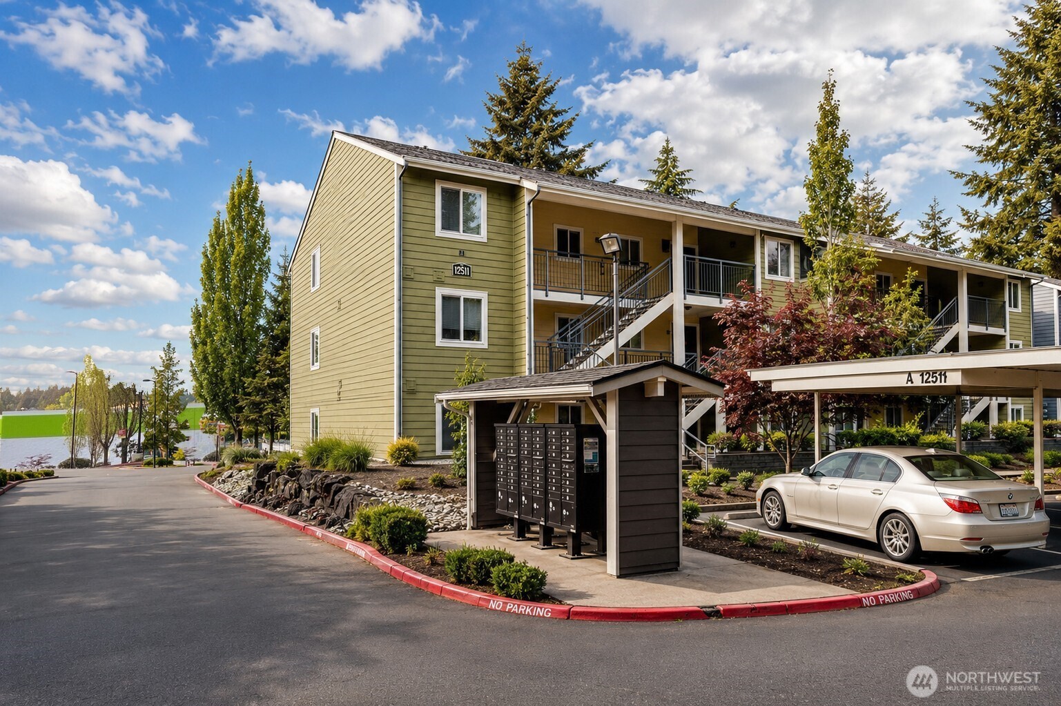 12511 SE 41st Pl Unit A301 Unit A301 Bellevue WA 98006