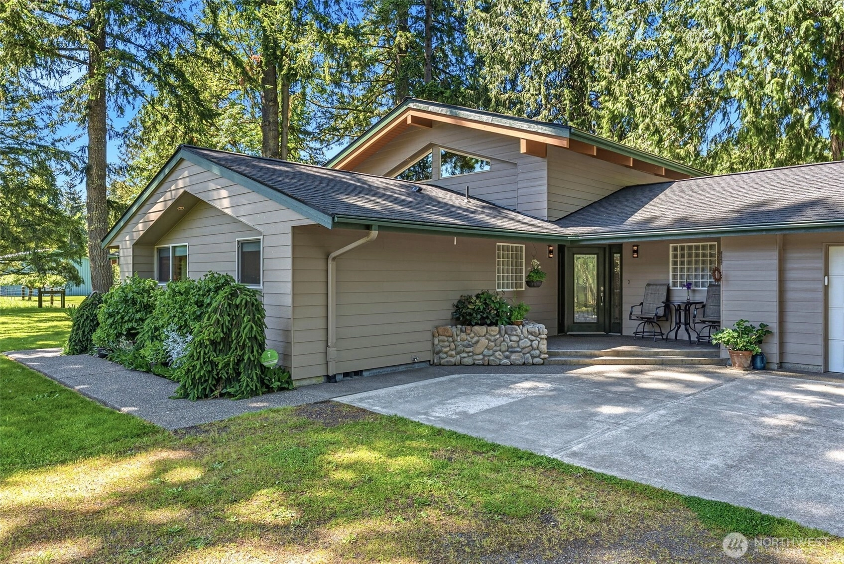 117 River Ln Toledo WA 98591