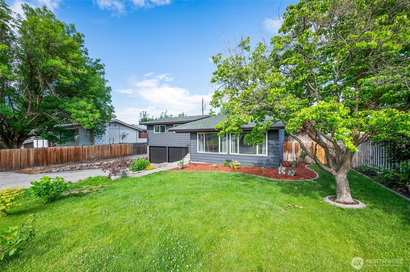 1127 S Miller St Wenatchee WA 98801