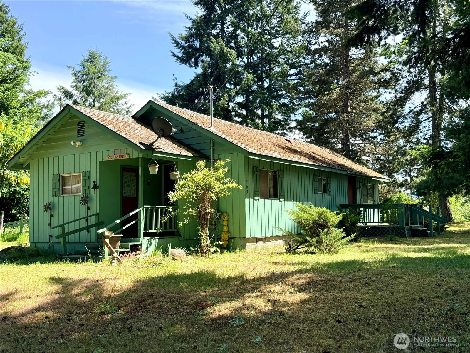 503 Centre St N Rainier WA 98576