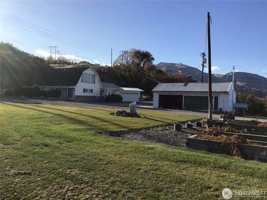 2627 Malaga Alcoa Hwy Malaga WA 98828