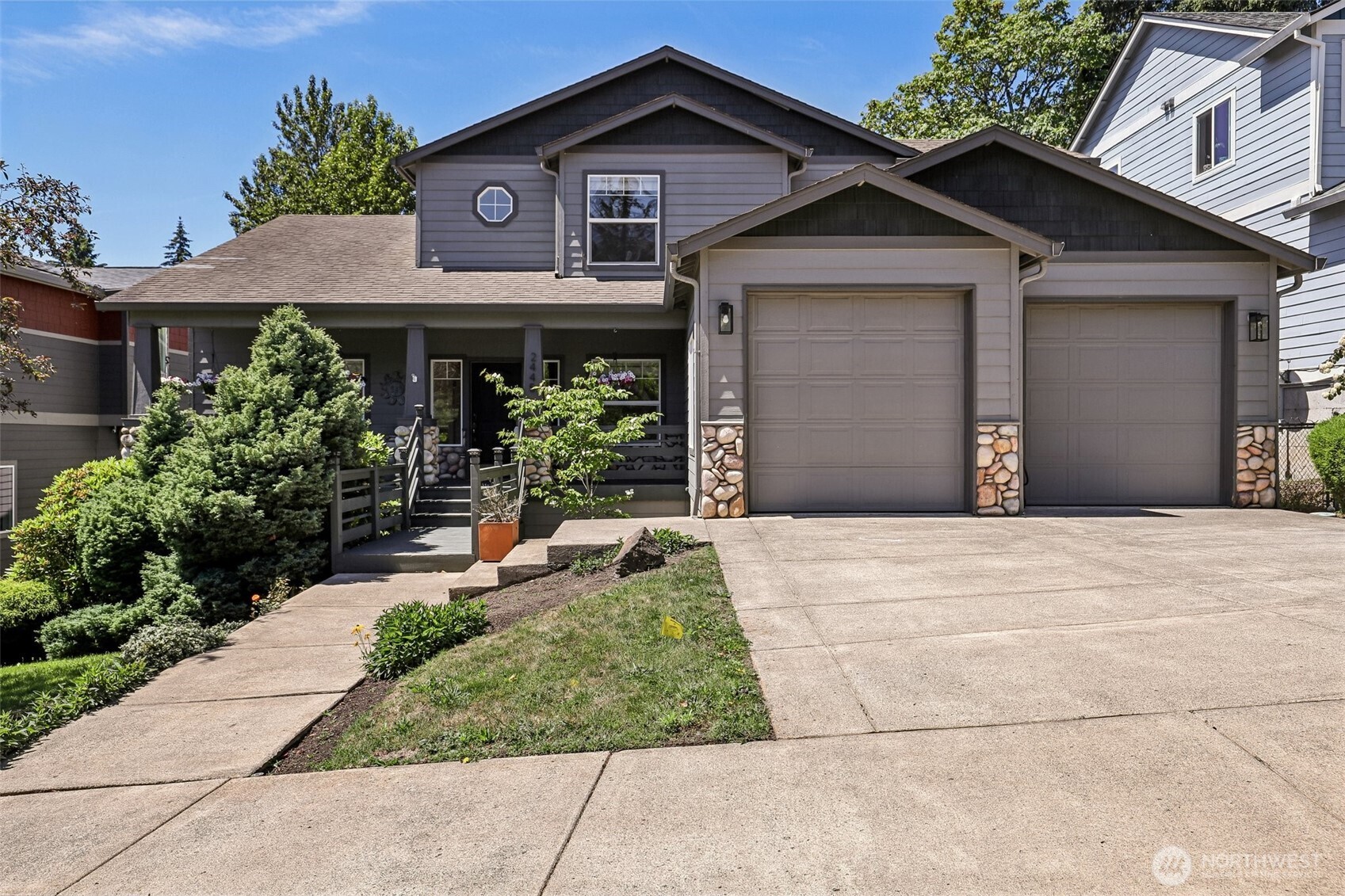 2445 W 10th St Washougal WA 98671