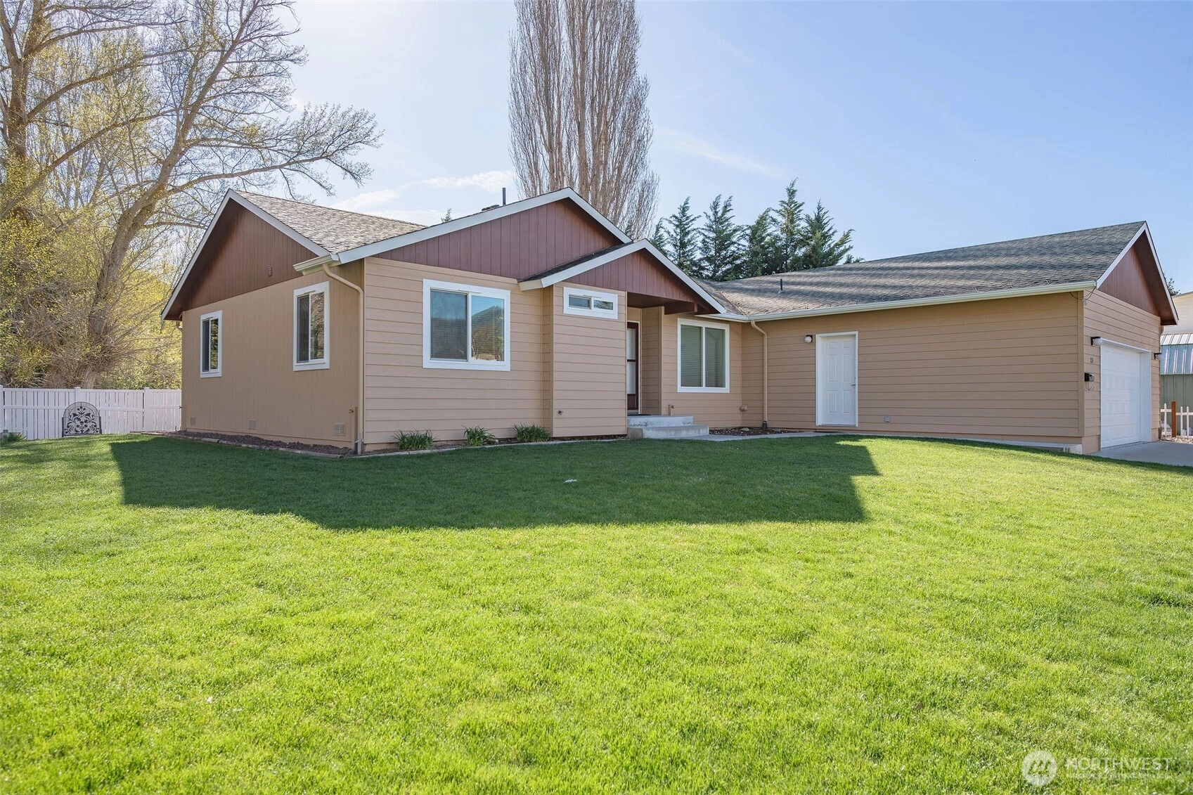 224 Vine St Unit  Cashmere WA 98815