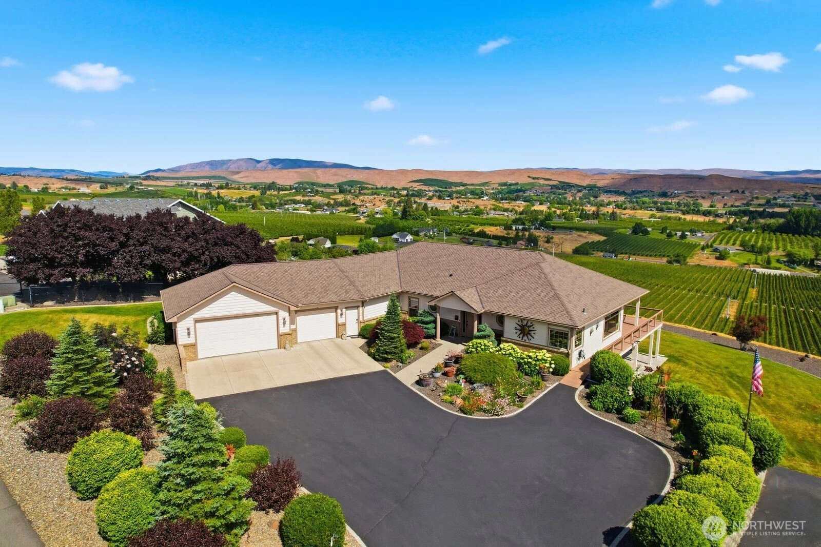 332 Marisa Hill Dr Selah WA 98942