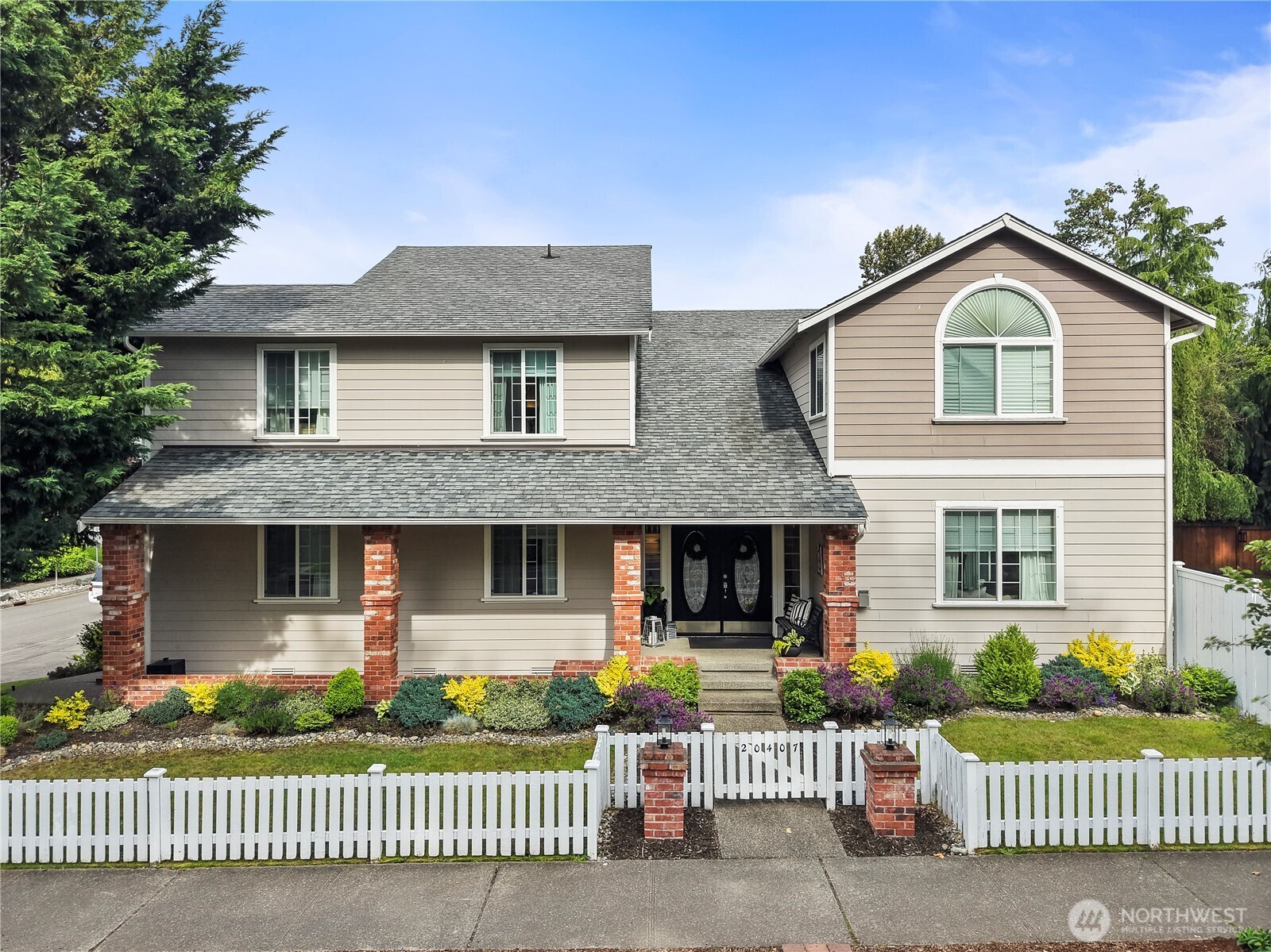 20407 SE 261st Pl Covington WA 98042