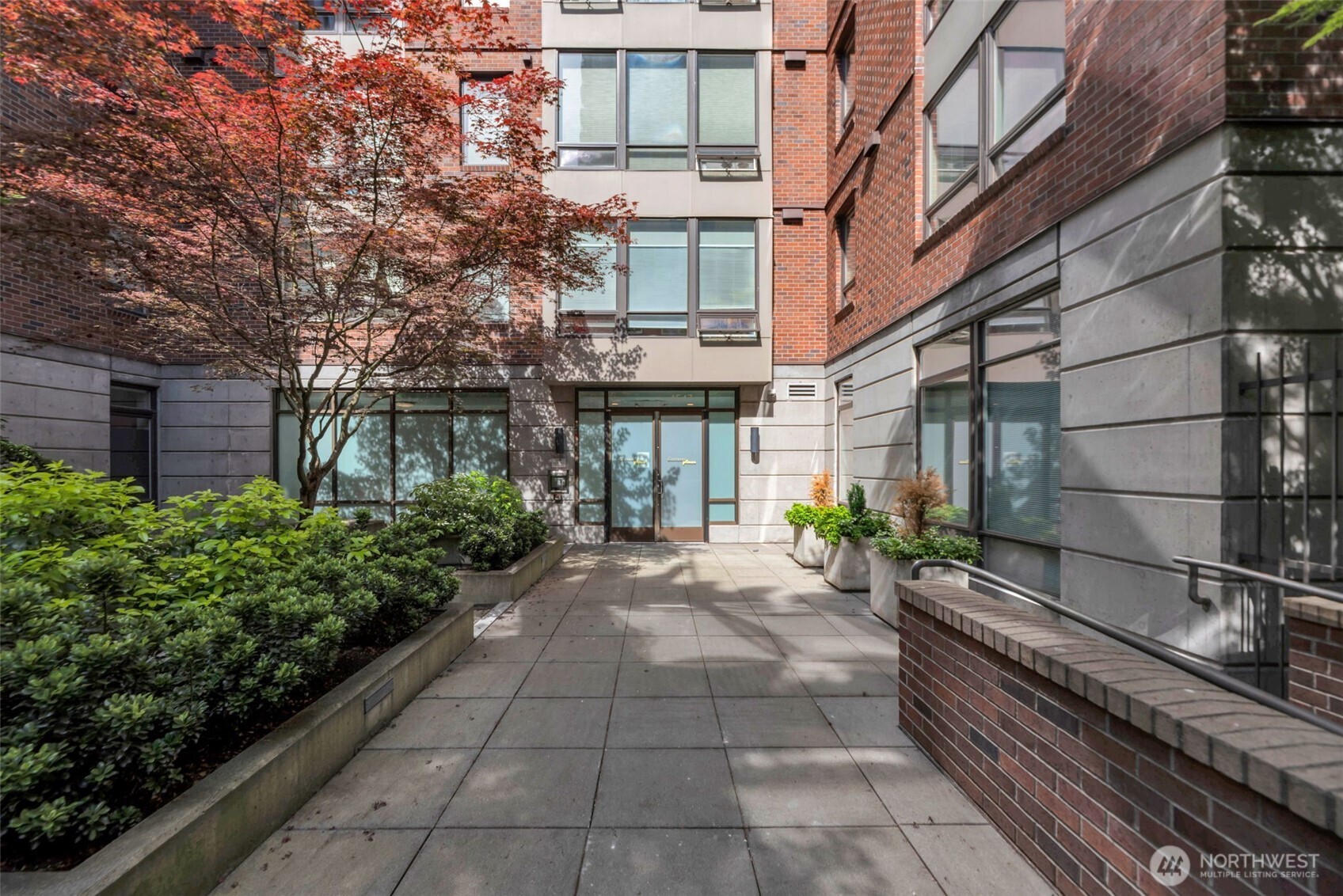 4547 8th Ave NE Unit 203 Unit 203 Seattle WA 98105