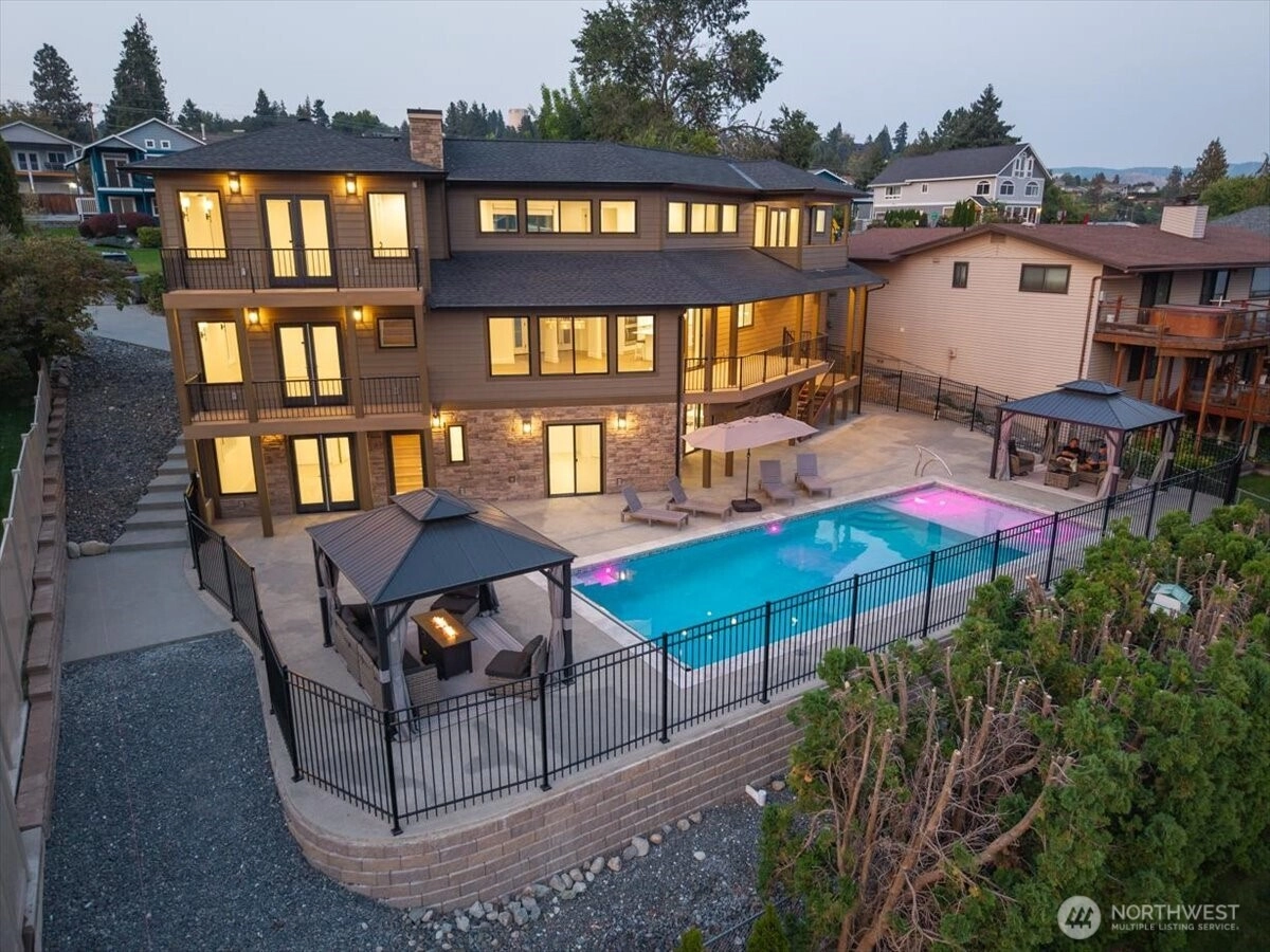 755 Wapato Way Unit  Manson WA 98831