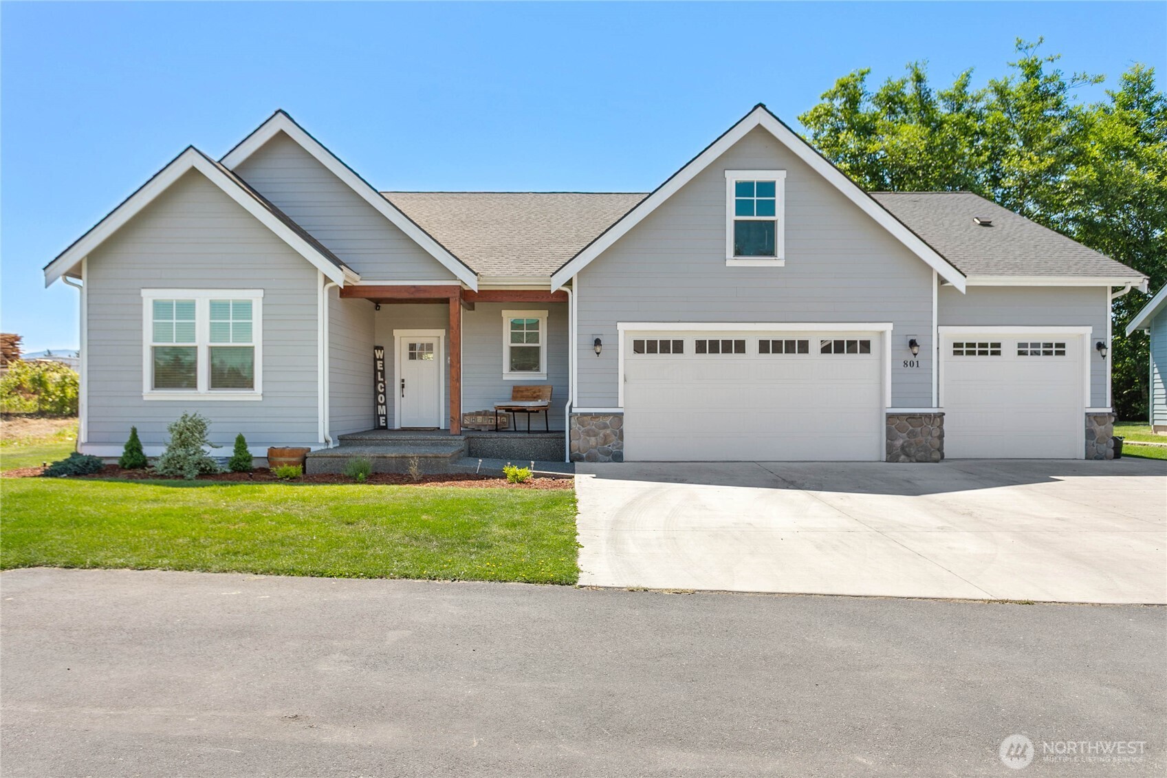 801 Pine Crest Drive Unit  Everson WA 98247