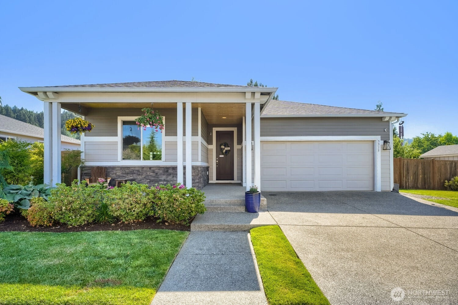 5515 157th Ave Ct E Unit  Sumner WA 98390