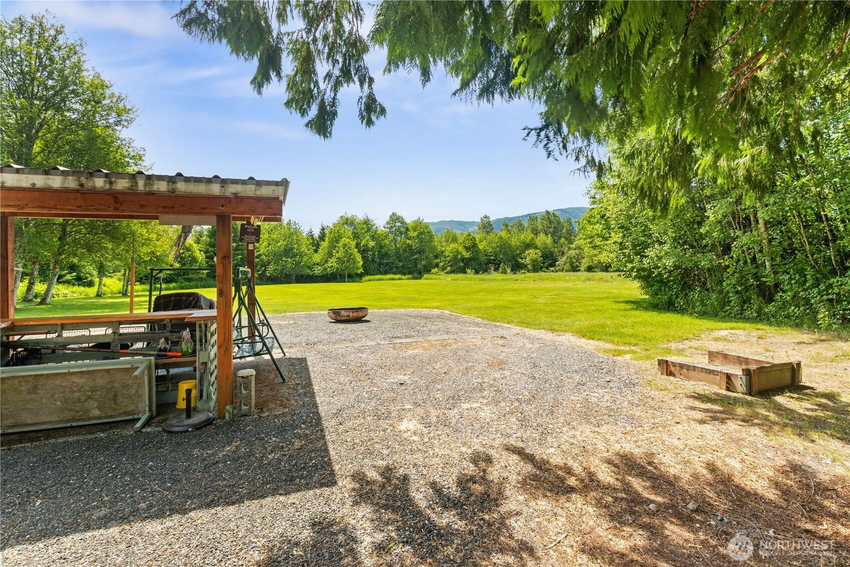 5537 Strand Road Deming WA 98244