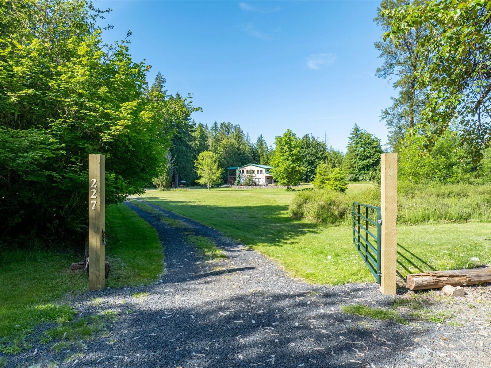 227 Cougar Ln Toledo WA 98591