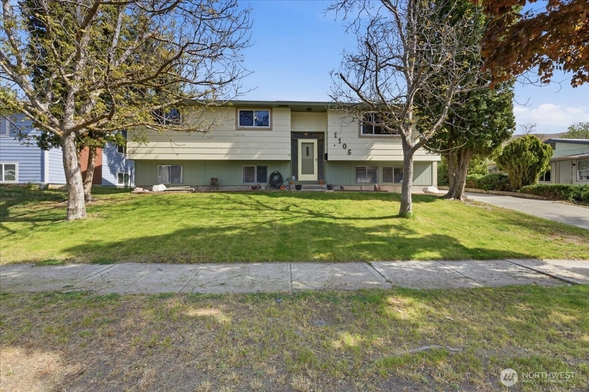 1105 River Dr Coulee Dam WA 99166