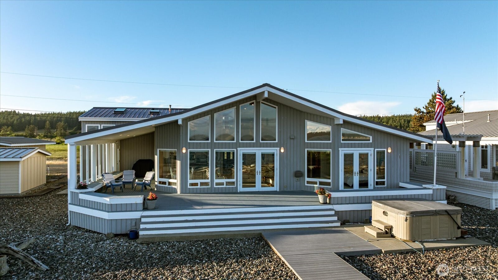 333 Keystone Ave Unit  Coupeville WA 98239