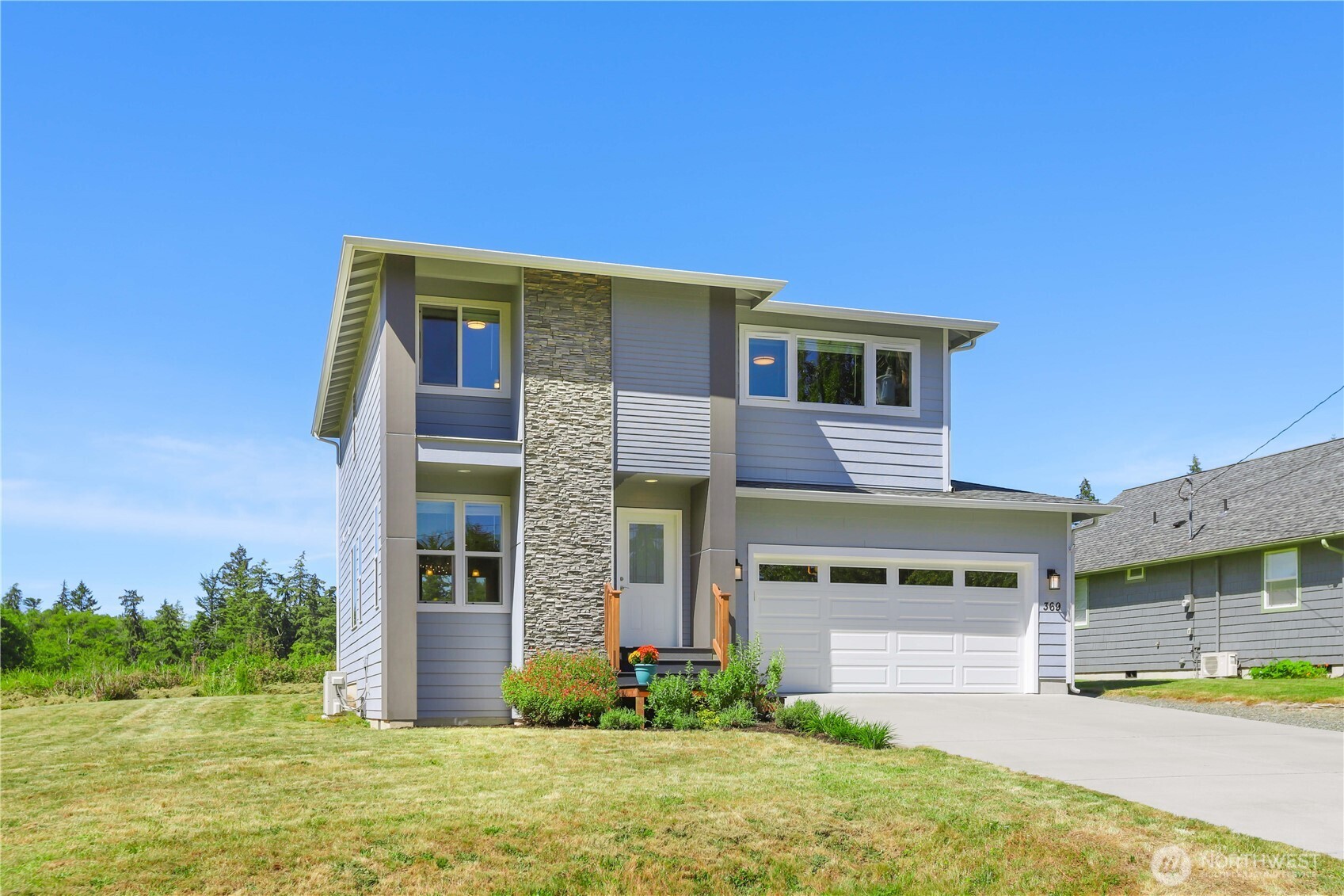 369 Hocker St Coupeville WA 98239