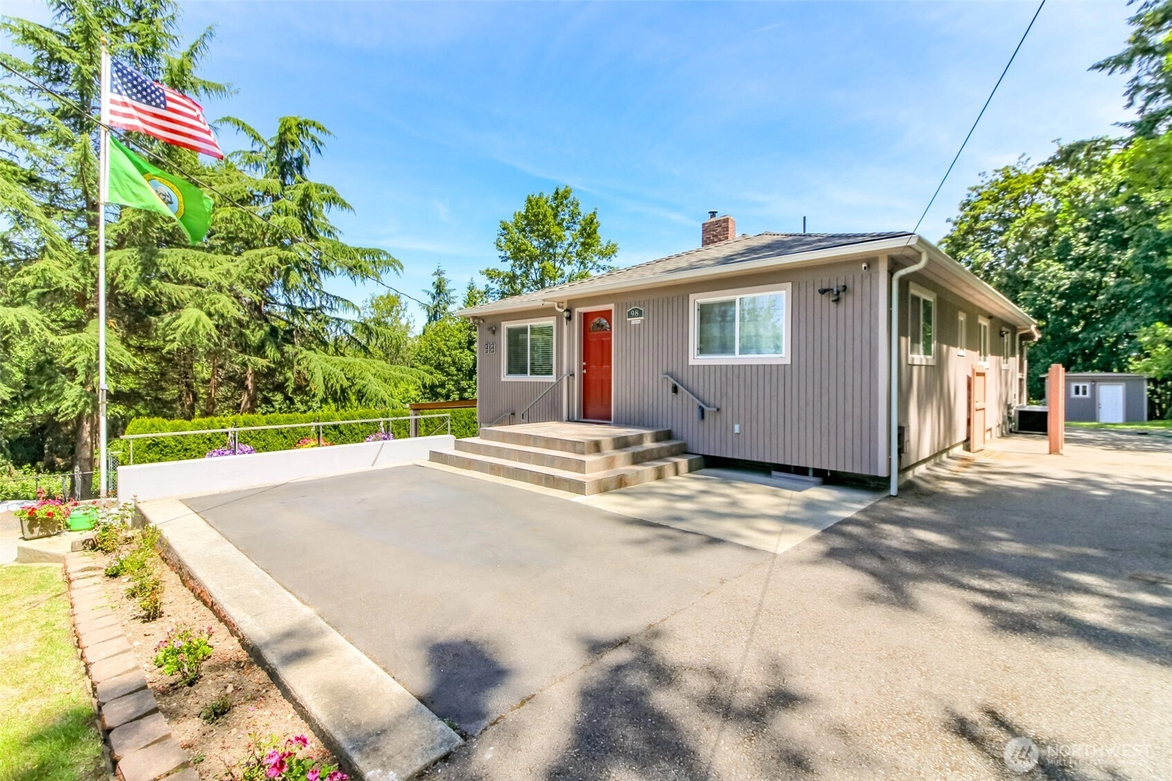 98 31st Ave Milton WA 98354