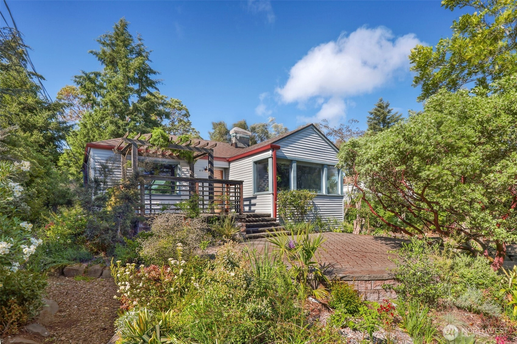 4010 SW 106th St Seattle WA 98146