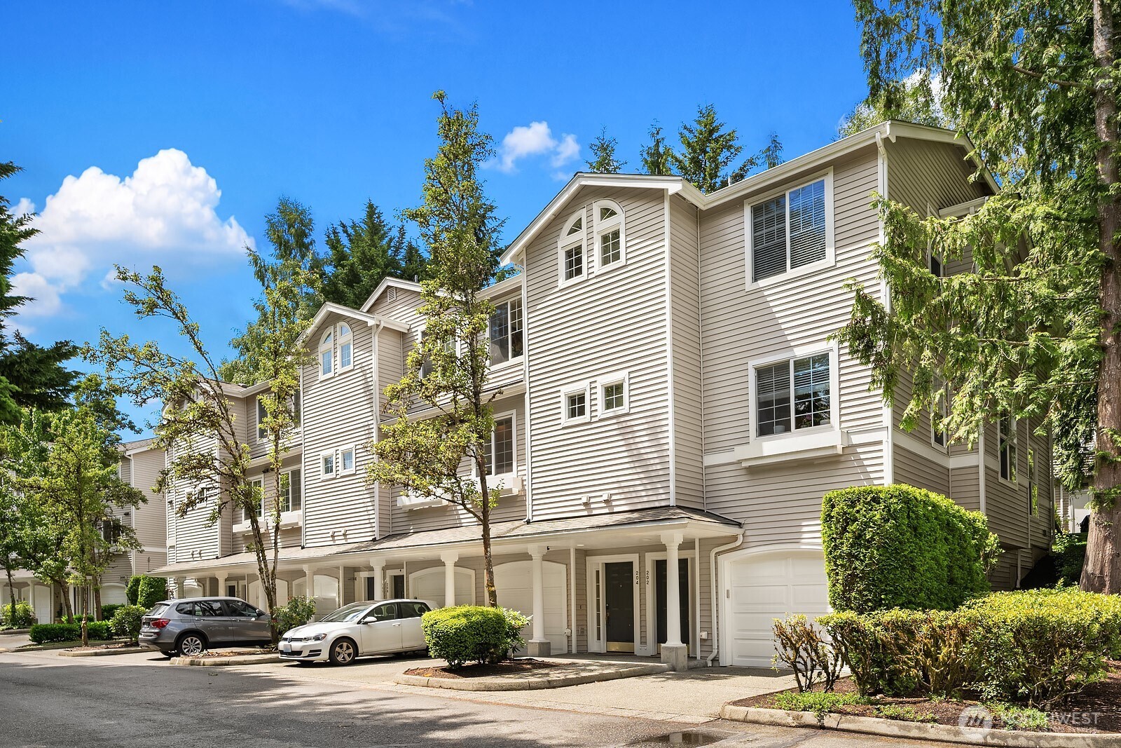 2020 132nd Ave SE Unit 204 Unit 204 Bellevue WA 98005