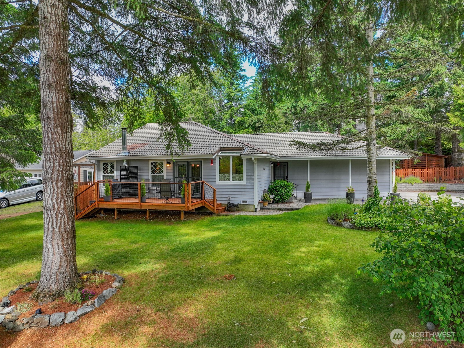 761 E Old Ranch Rd Allyn WA 98524