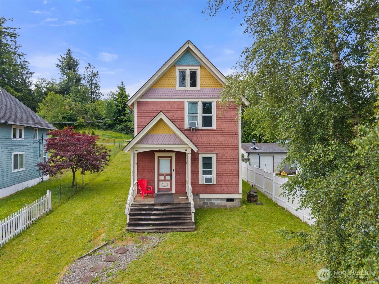 722 E Cowlitz St South Bend WA 98586
