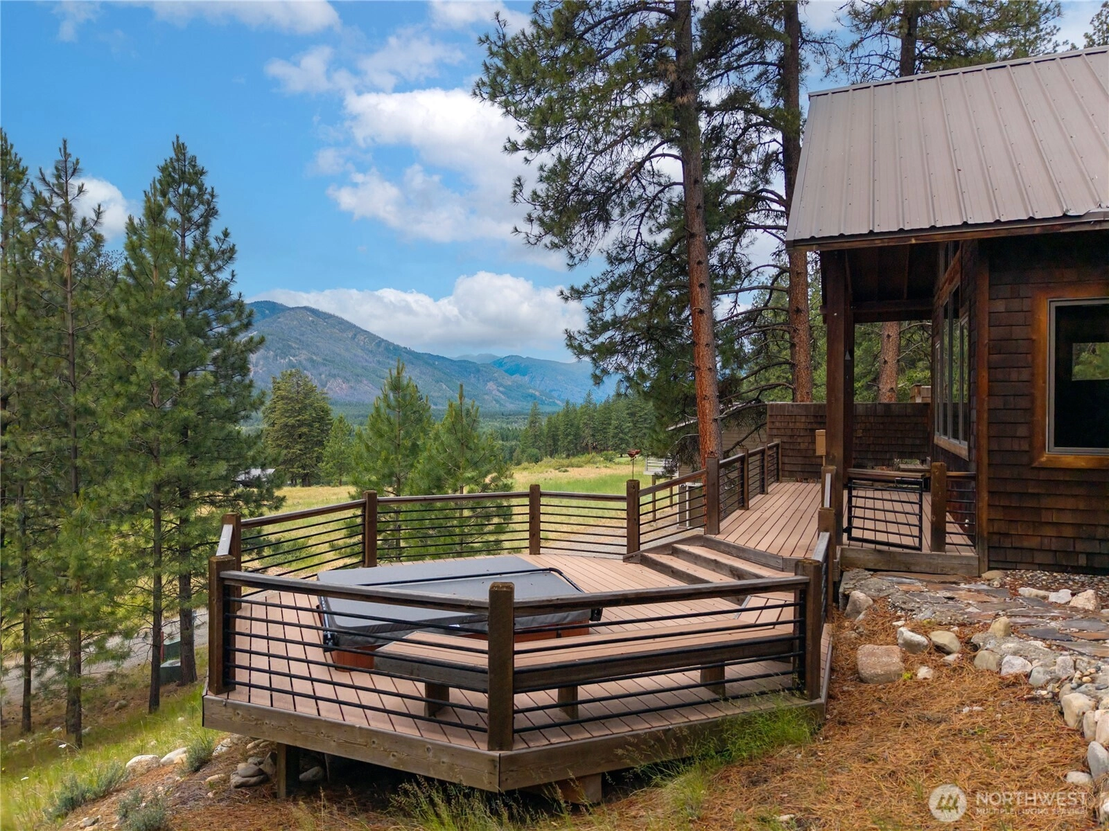 32 Cassal Rd Unit  Winthrop WA 98862