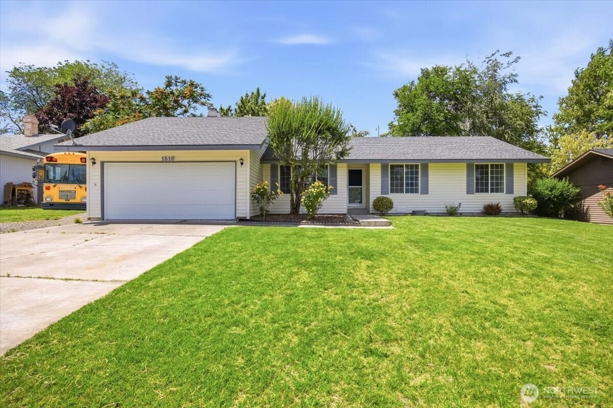 1516 S Olympia Pl Kennewick WA 99337