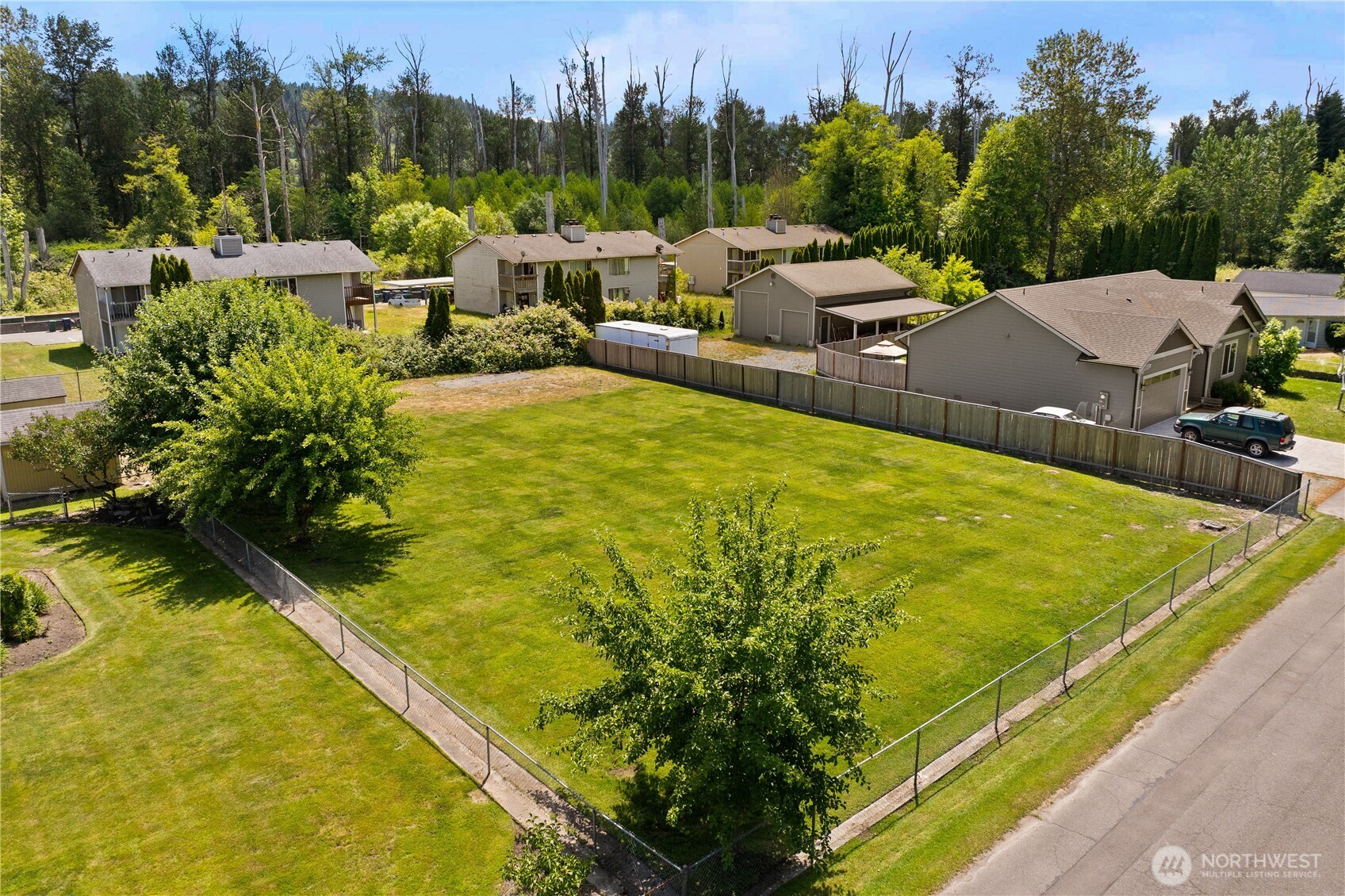 428 4th Ave SE Pacific WA 98047