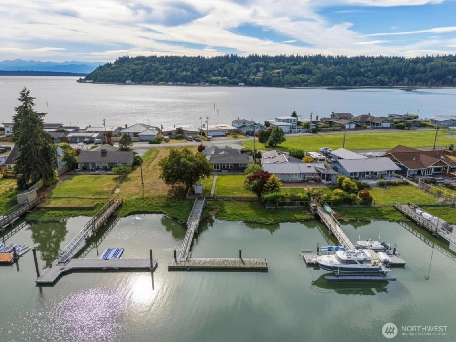 8145 Sandy Hook Ter Clinton WA 98236