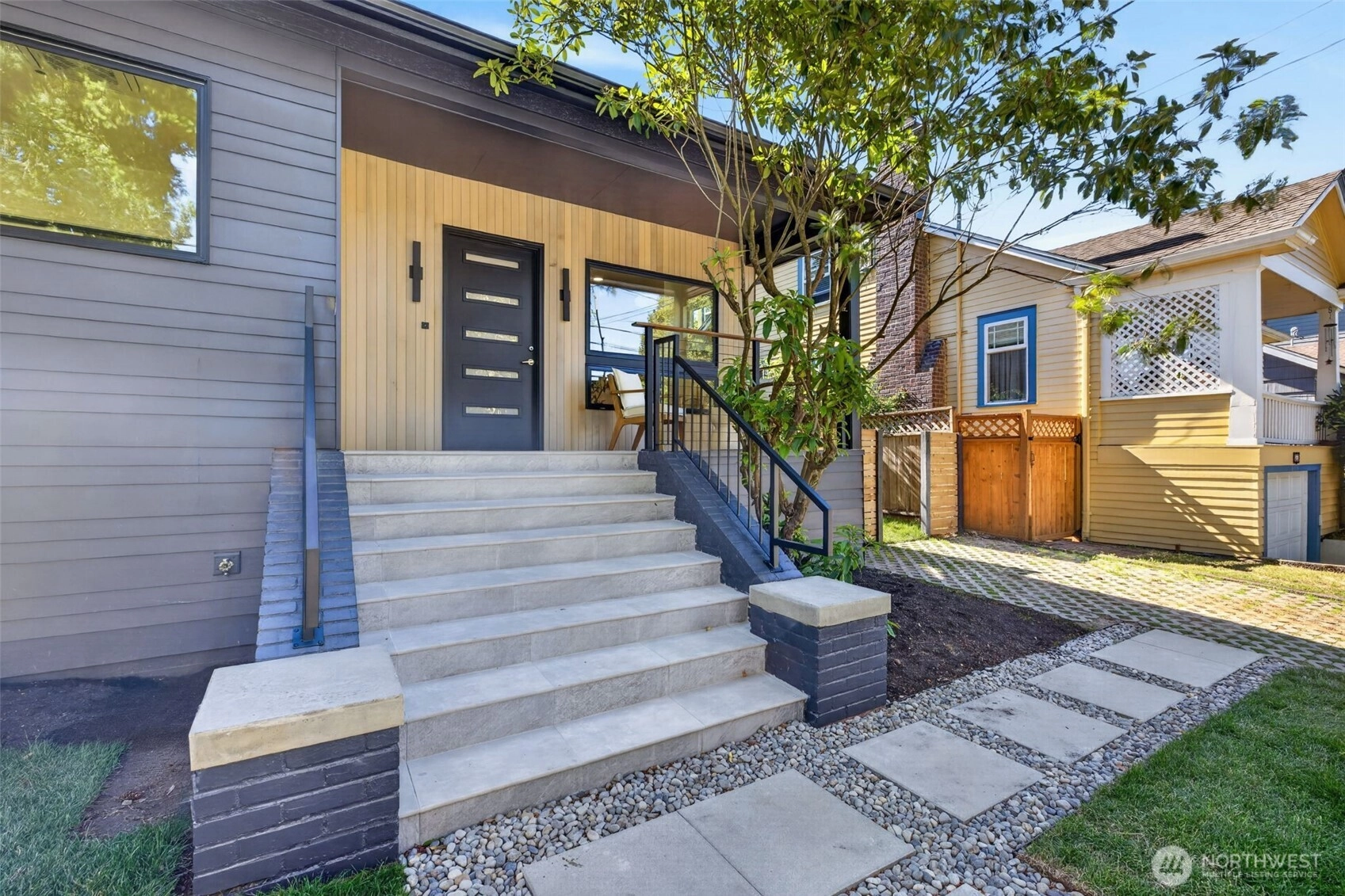 3247 40th Ave SW Seattle WA 98116