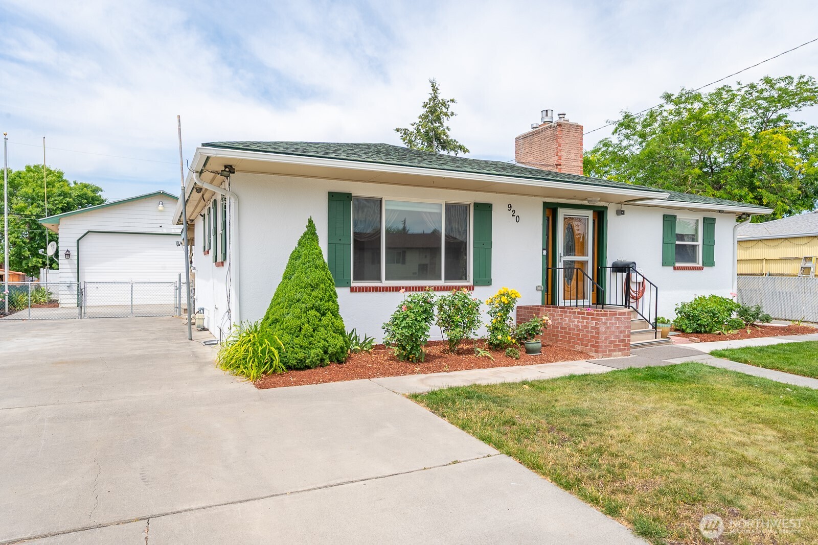 920 S Dahlia Dr Moses Lake WA 98837