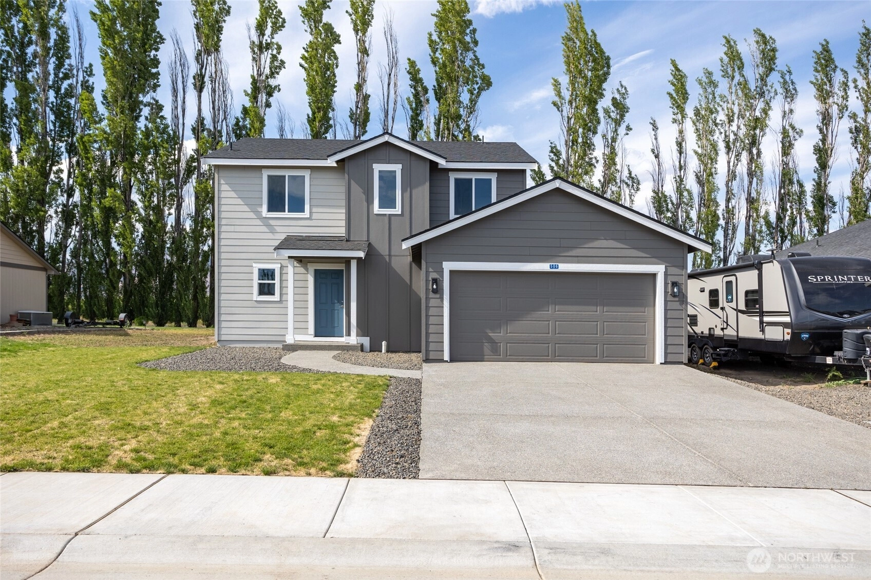 425 Pear Dr Unit  Tieton WA 98947