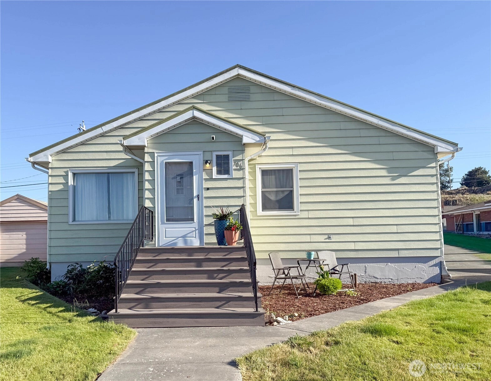 706 E 2nd Ave Unit  Odessa WA 99159
