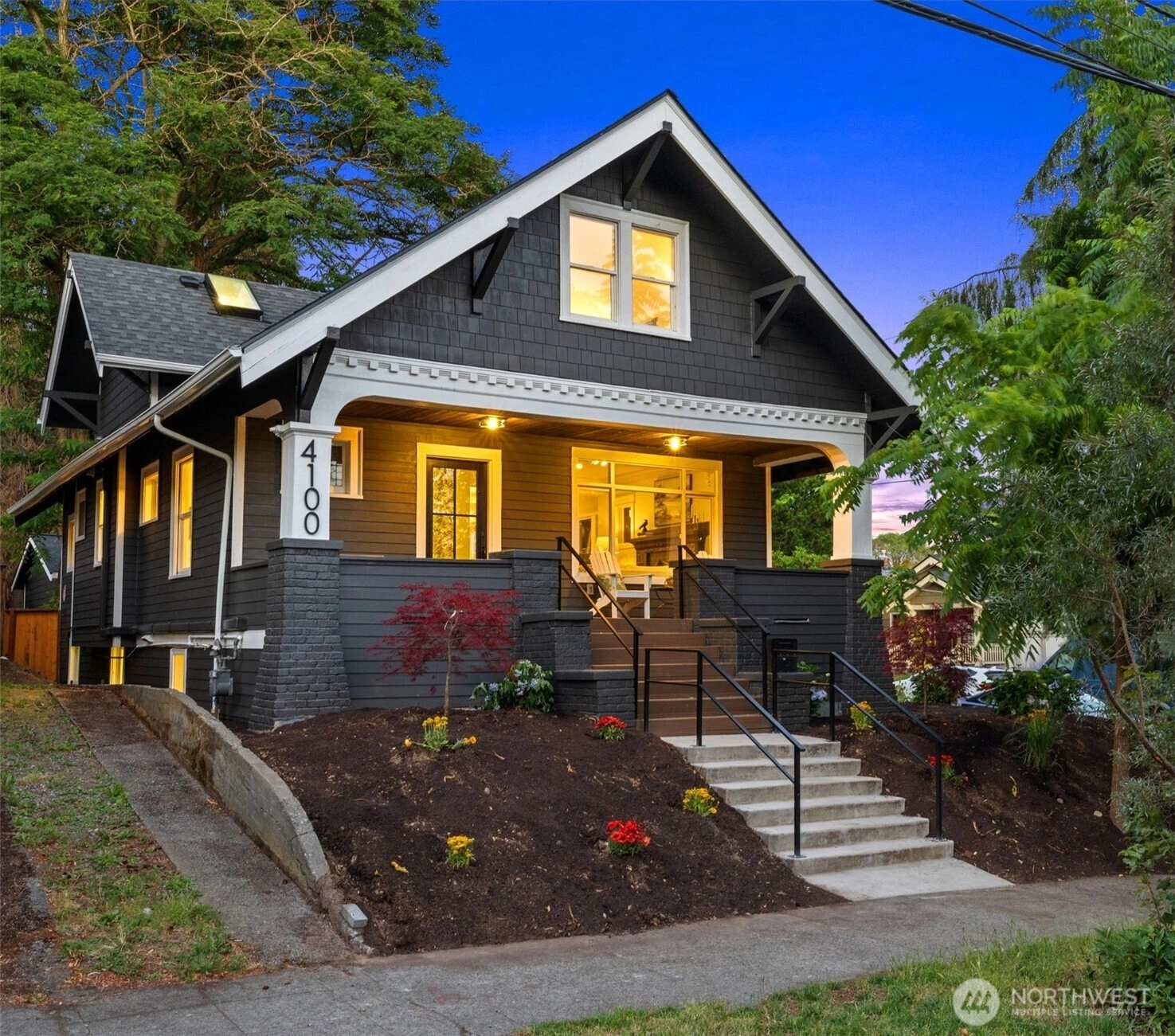 4100 Densmore Ave N Seattle WA 98103
