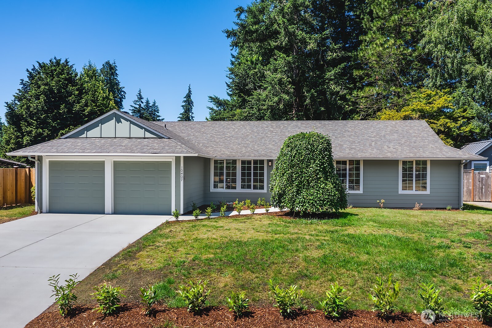 10407 170th Ave NE Unit  Redmond WA 98052