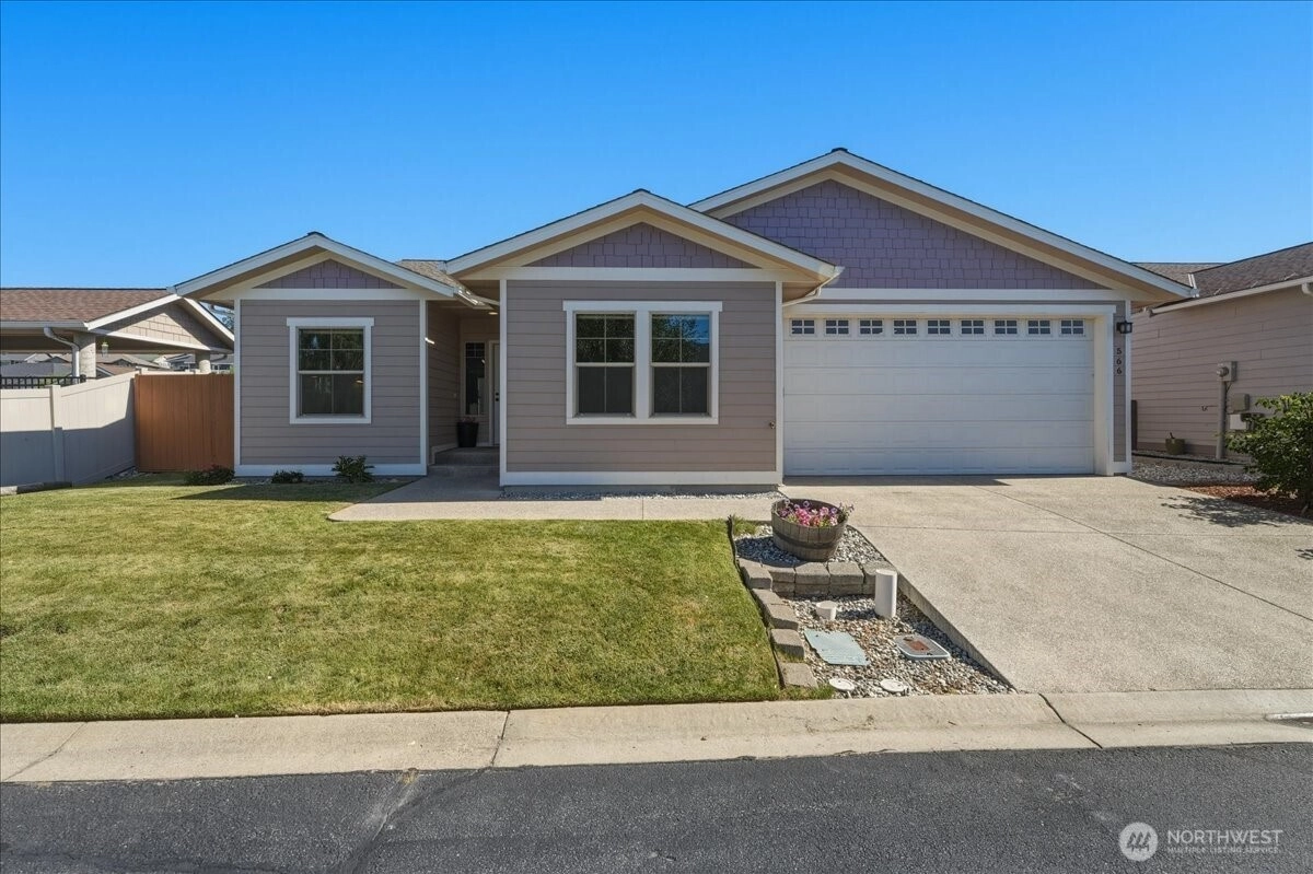 566 Village Dr Unit  Manson WA 98831