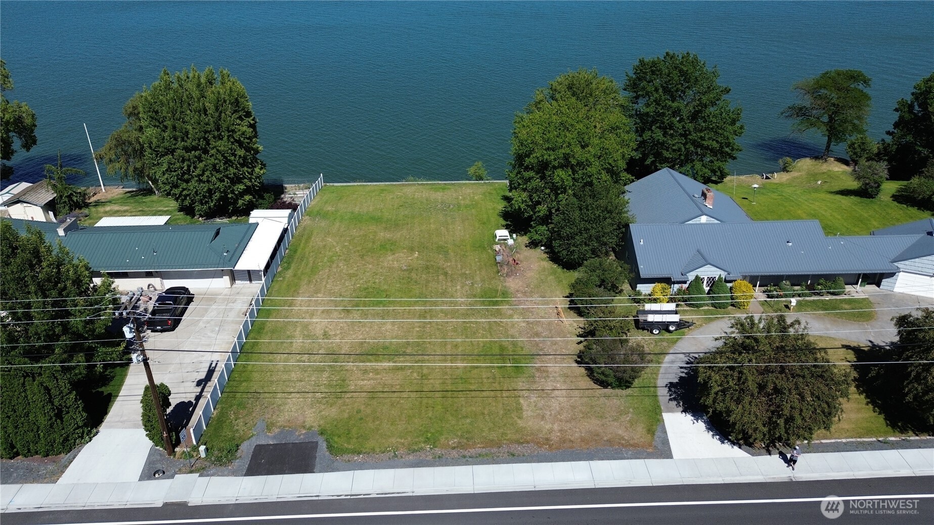 2023 Westshore Dr NE Moses Lake WA 98837
