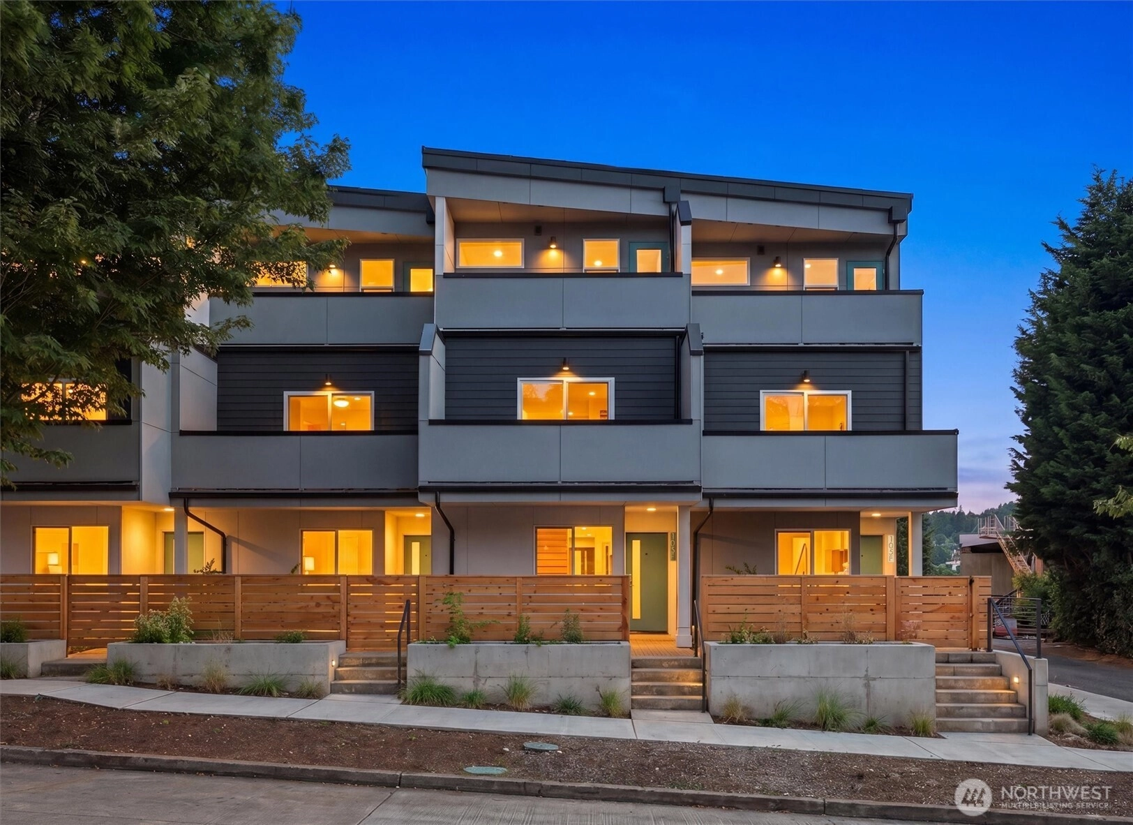 105 B 39th Ave NW Seattle WA 98107