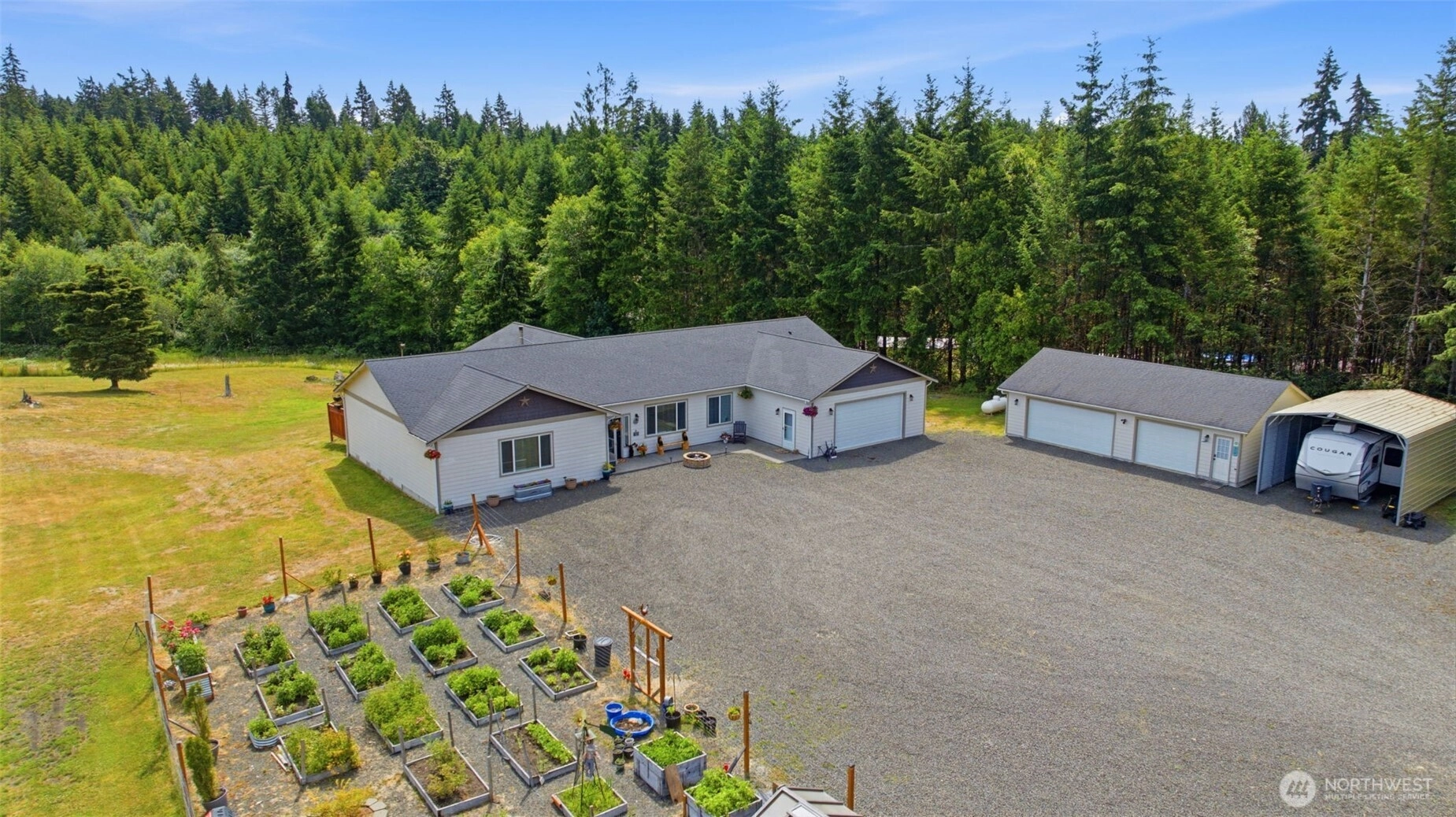 300 E Mclane Cove Dr Grapeview WA 98546