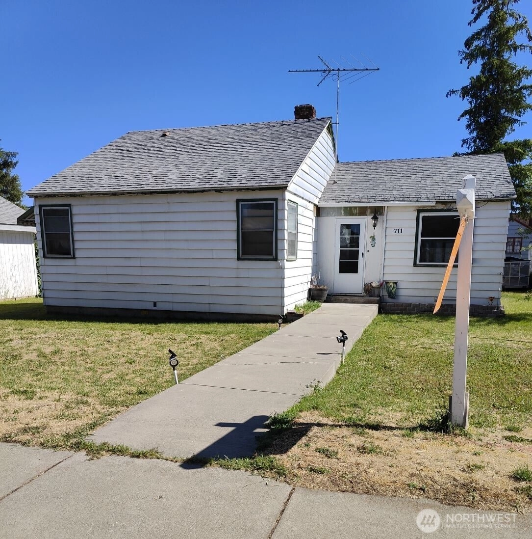 711 Washington Unit  Davenport WA 99122