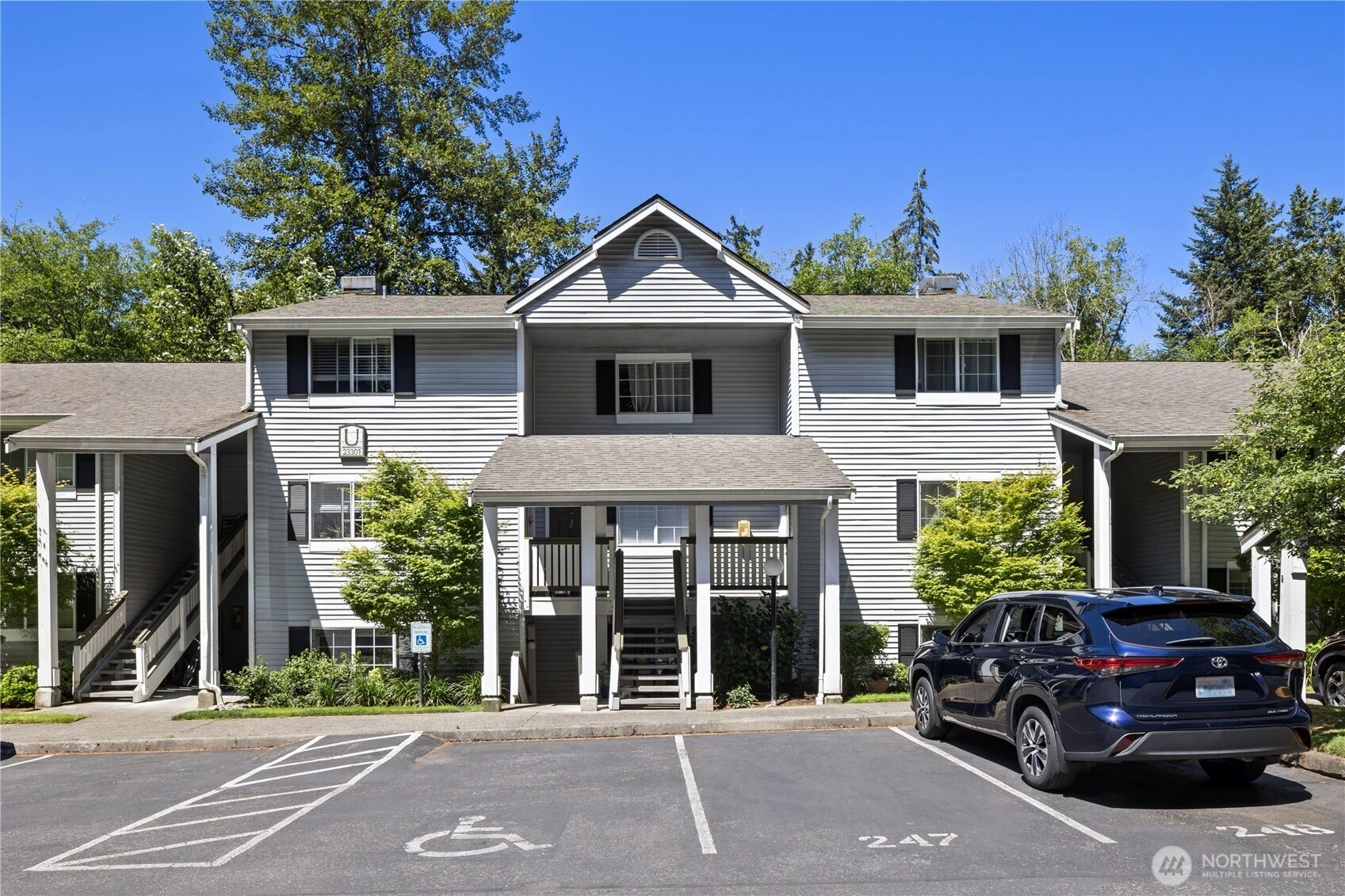 23301 Cedar Way Unit U102 Unit U102 Mountlake Terrace WA 98043