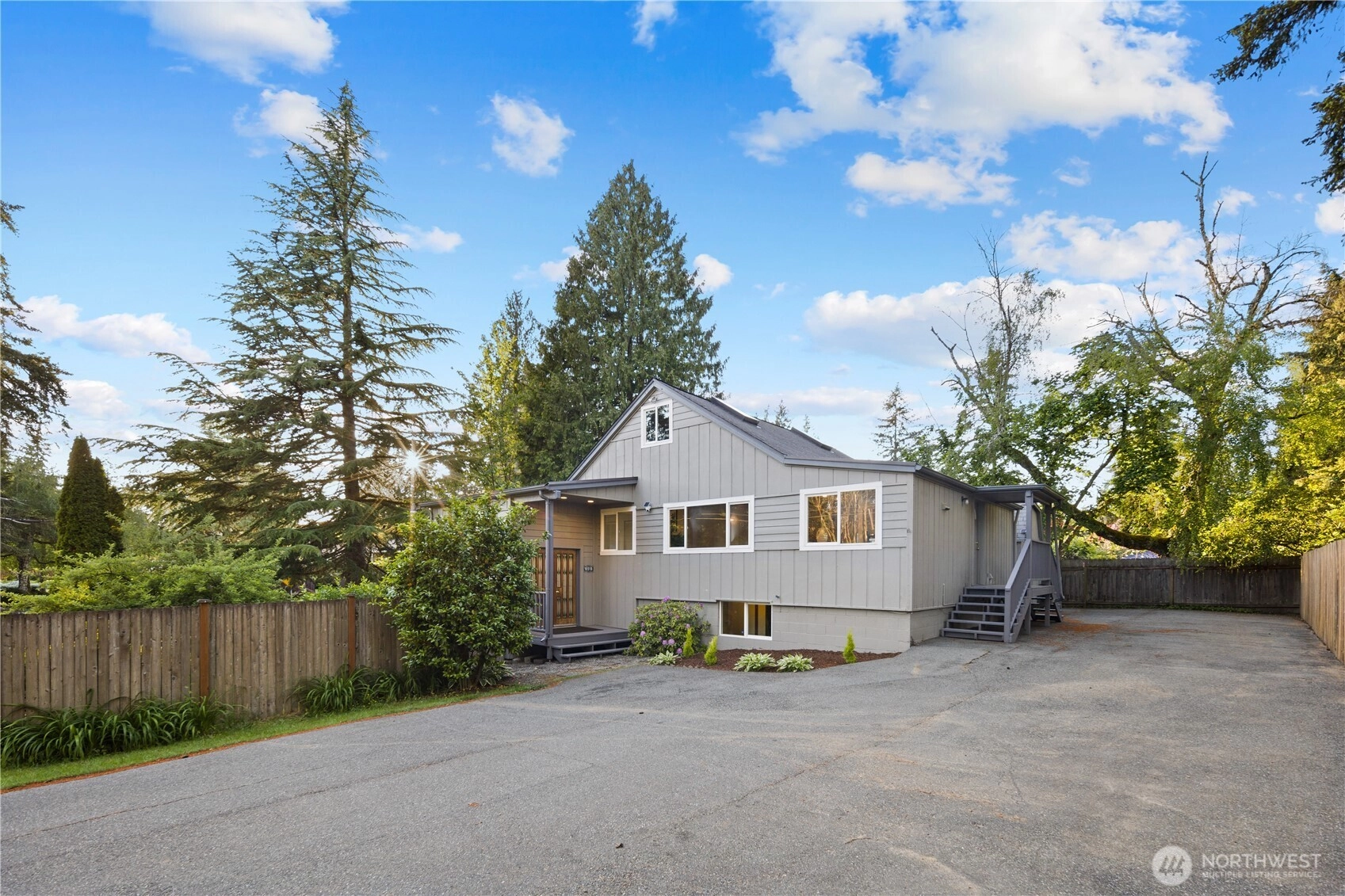 16518 Stone Ave N Shoreline WA 98133