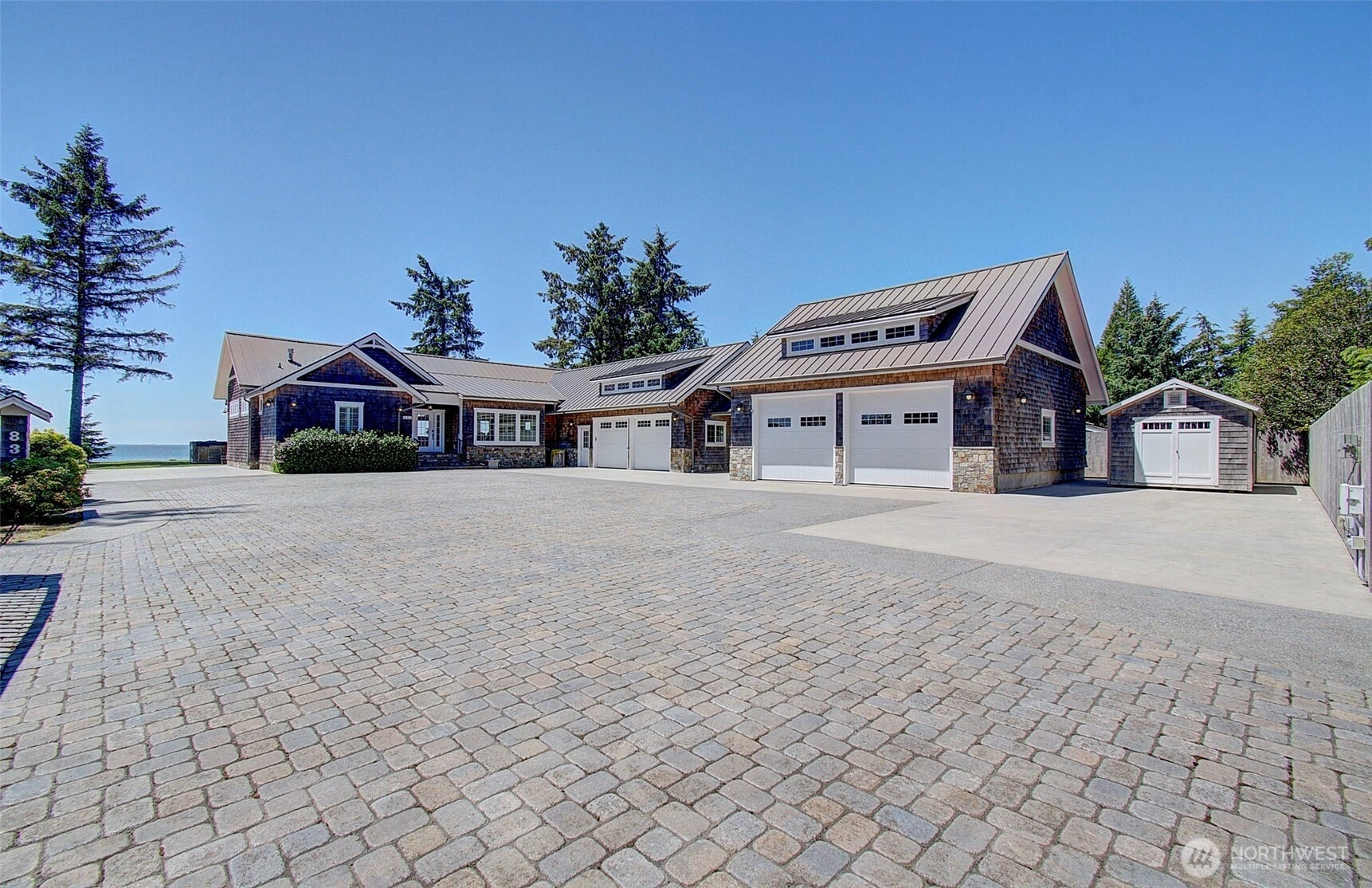 831 Riverview Ln Chinook WA 98614