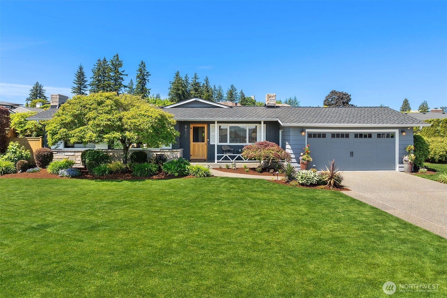 9650 Hilltop Rd Bellevue WA 98004