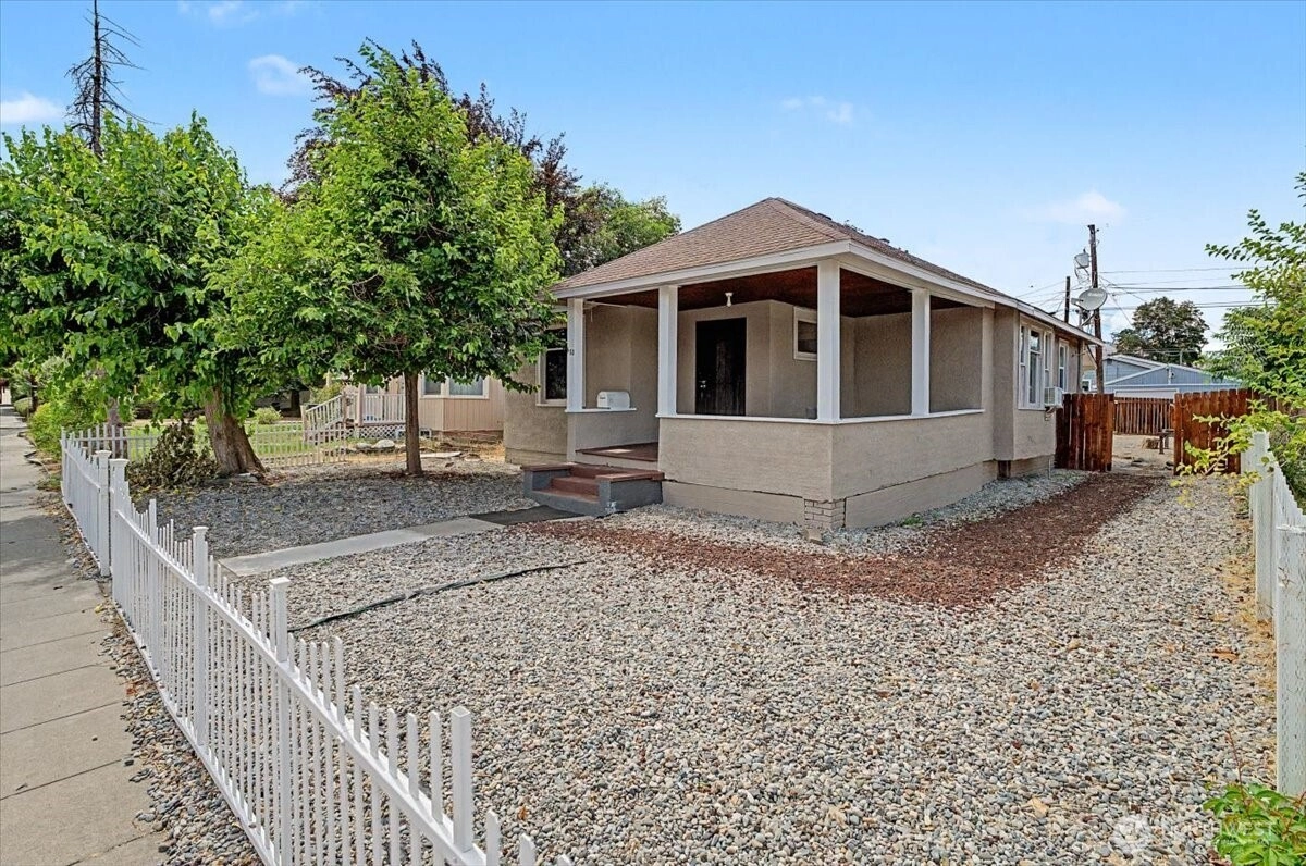 630 Kittitas St Unit  Wenatchee WA 98801